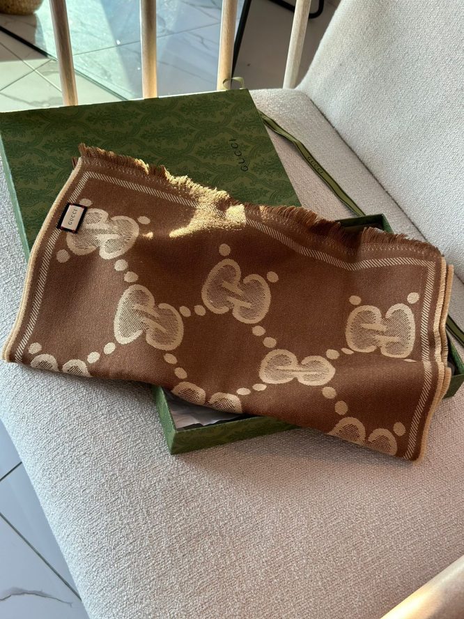 GUCCI -Scarf