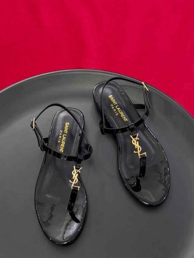 YSL - CASSANDRA -PANTENT LEATHER -Flat -SANDAL