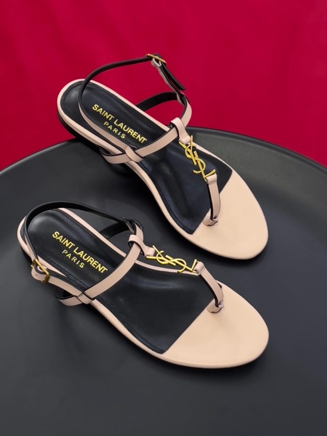 YSL - CASSANDRA -PANTENT LEATHER -Flat -SANDAL