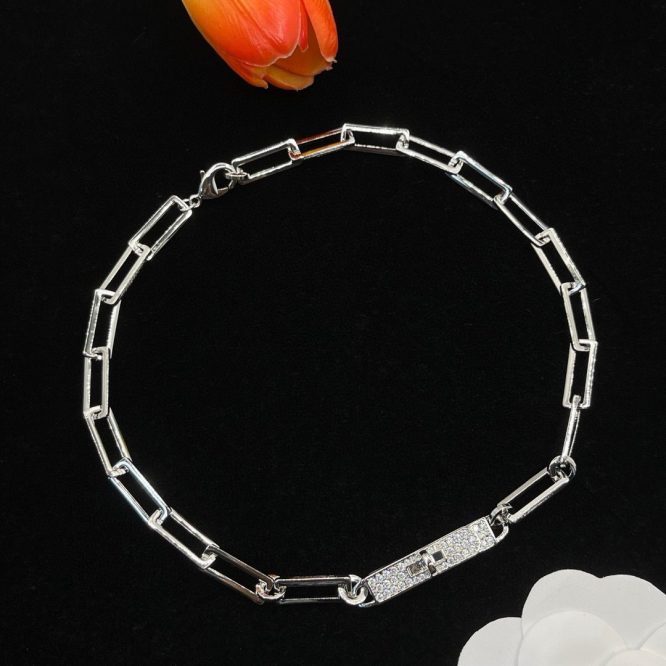 Hermes Choker