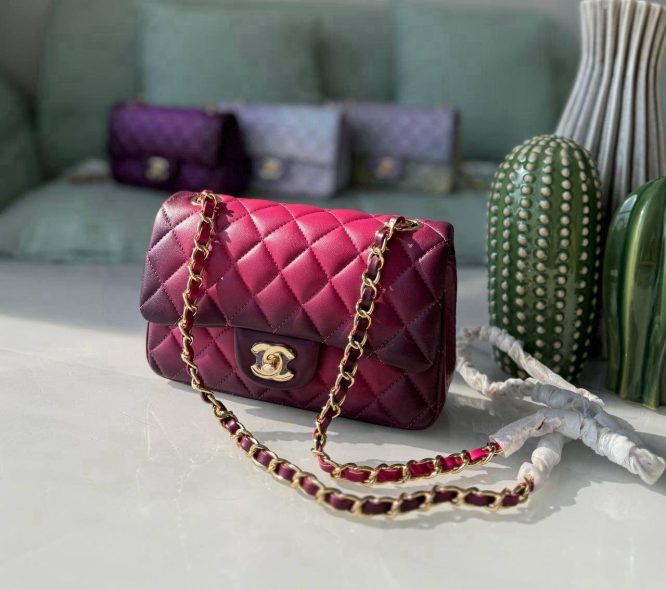 CHANEL- Cavakin Matrasse Chain Shoulder Bag