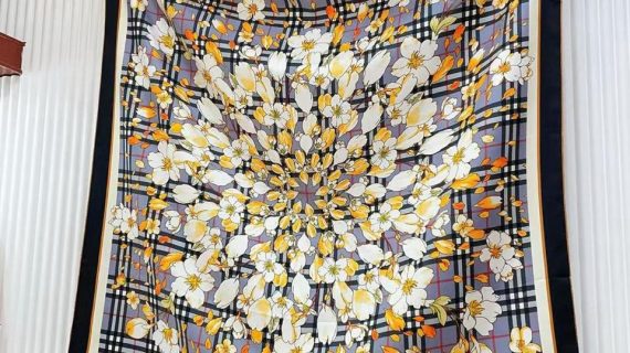 BURBERRY SCARF