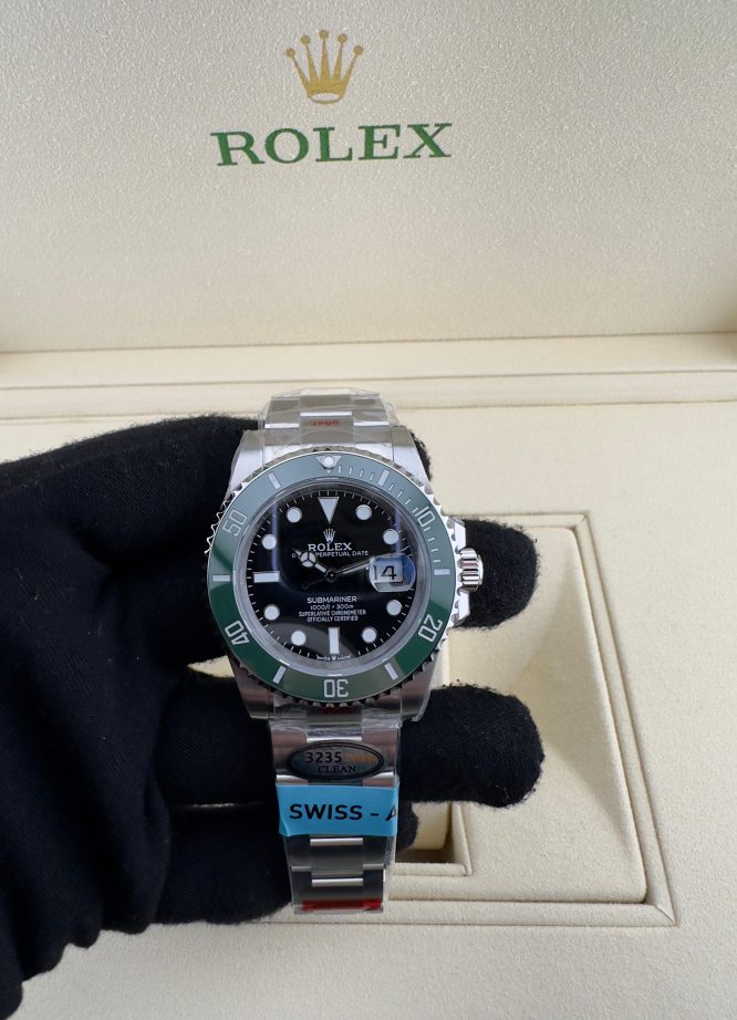 ROLEX - SUBMARINER -STARBUCKS