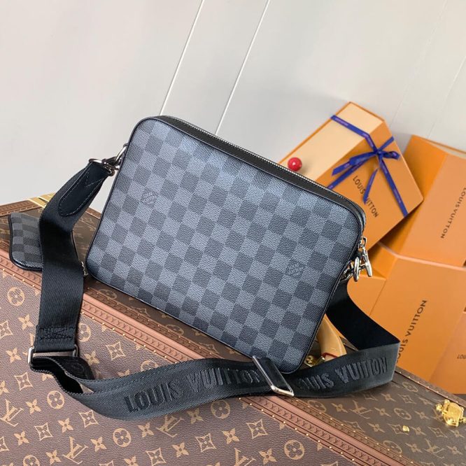 LOUIS  VUITTON -   Trio messenger bag   Premium Quality