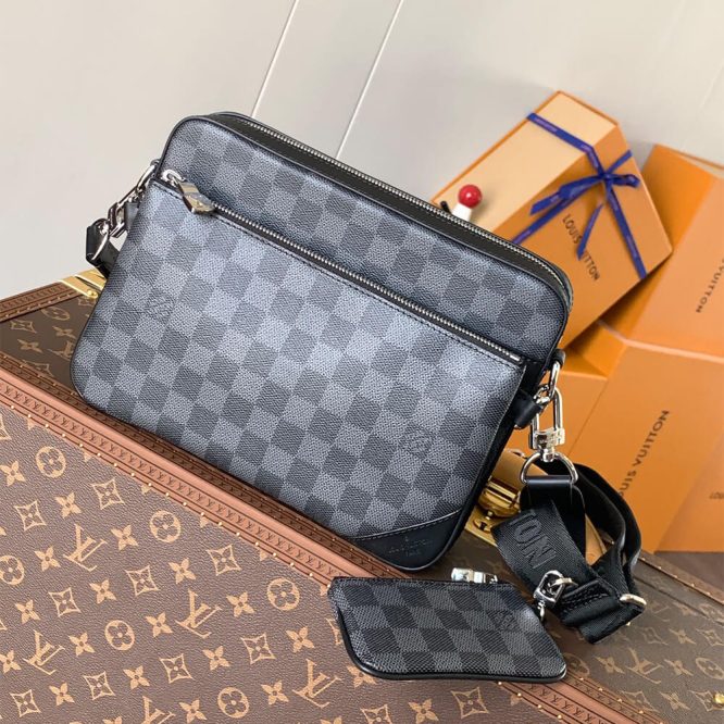 LOUIS  VUITTON -   Trio messenger bag   Premium Quality