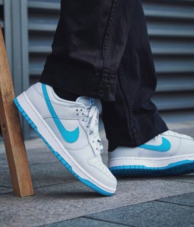 Nike Dunk Low 'Light Bone Blue