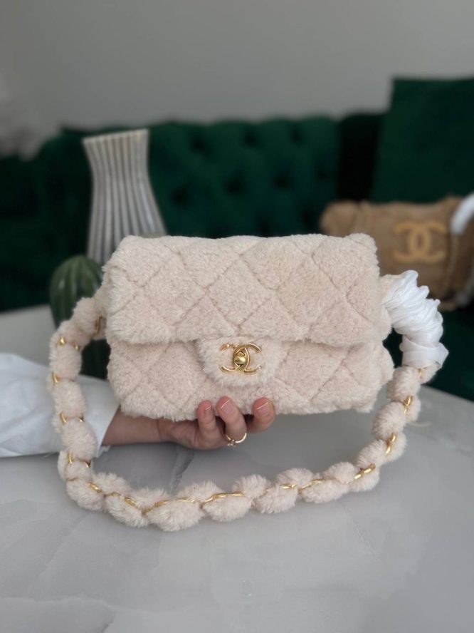 Fortok Chanel- Flap Bag Fleece & Gold Plated Metal