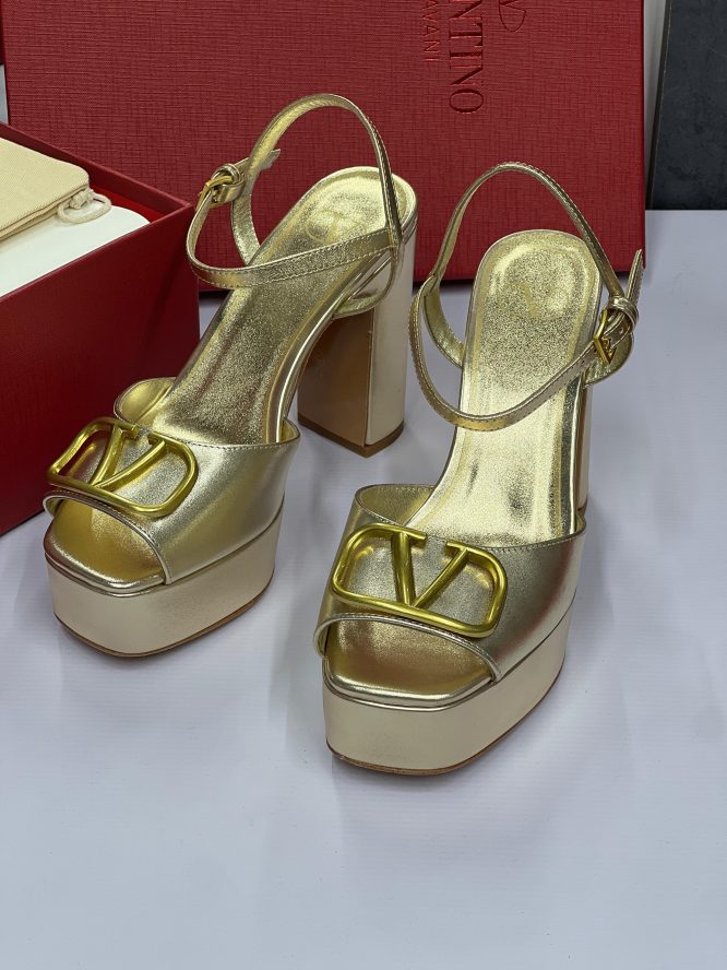 VALENTINO- GARAVANI VLOGO SIGNATURE METALLIC LEATHER -SANDALS-HEELS