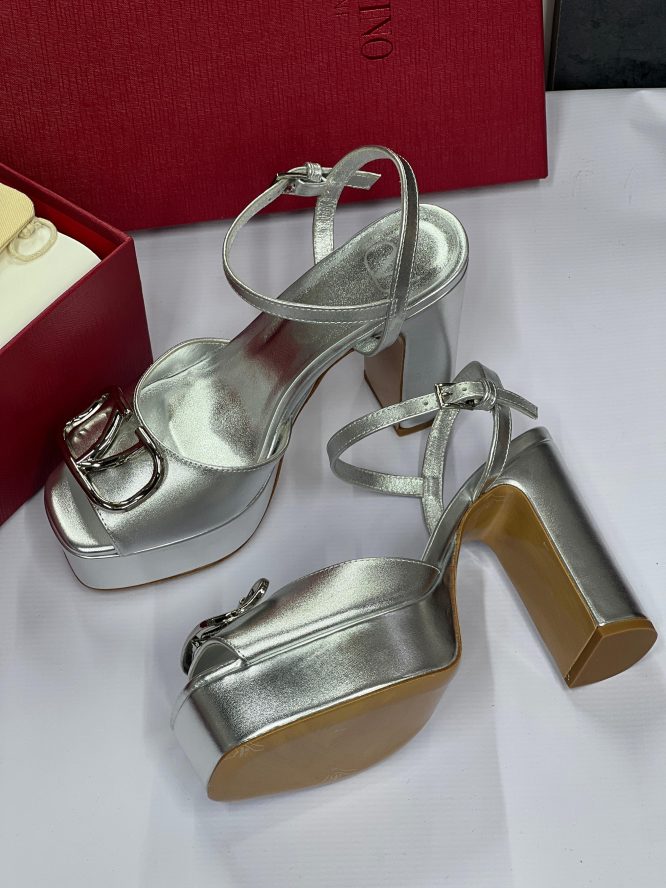 VALENTINO -GARAVANI VLOGO SIGNATURE METALLIC LEATHER -SANDALS-HEELS