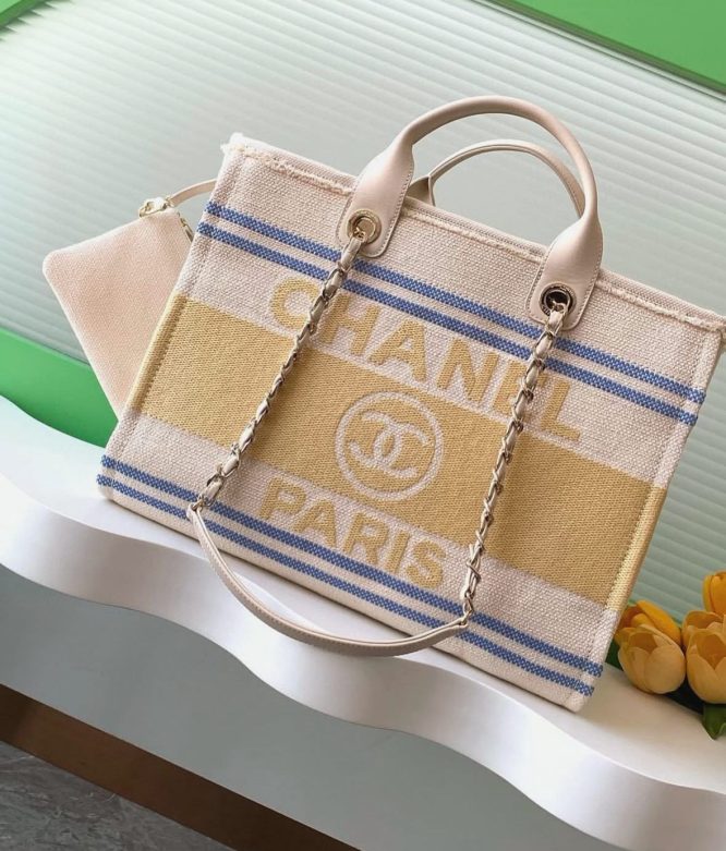 CHANEL-SHOPPING BAG COTTON CANVAS & GOLD-TONE METAL