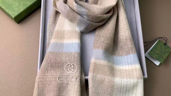 GUCCI -SCARF AND SHAWL