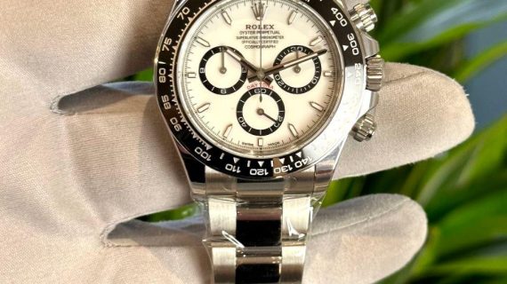 ROLEX - DAYTONA - PANDA -SWISS MOVMENT