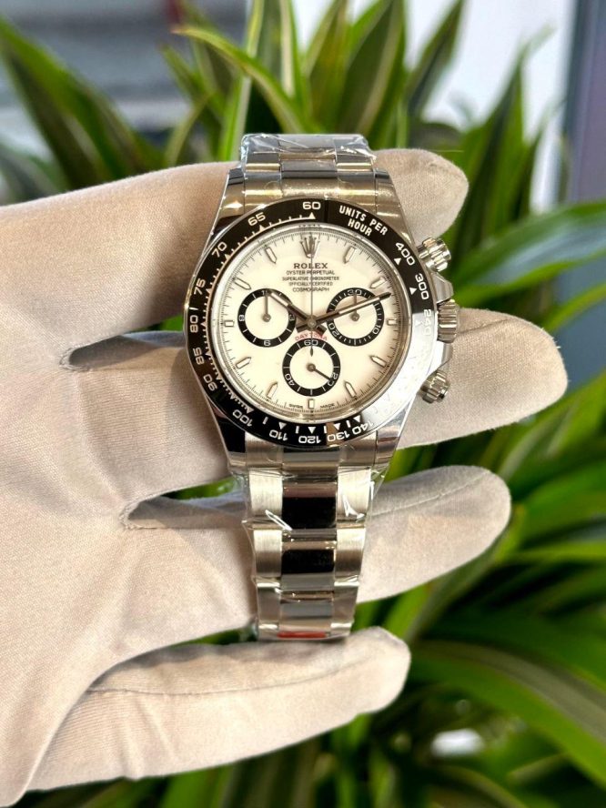 ROLEX - DAYTONA - PANDA -SWISS MOVMENT