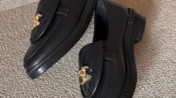 Chanel-WOMEN'S CC LOAFERS QUILTED PATENT