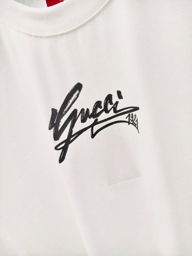 GUCCI-T-SHIRT SHORT SLEEVES.