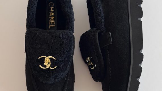 CHANEL- SHOES MOCCASINS LOAFER FLATS- CC LOGO