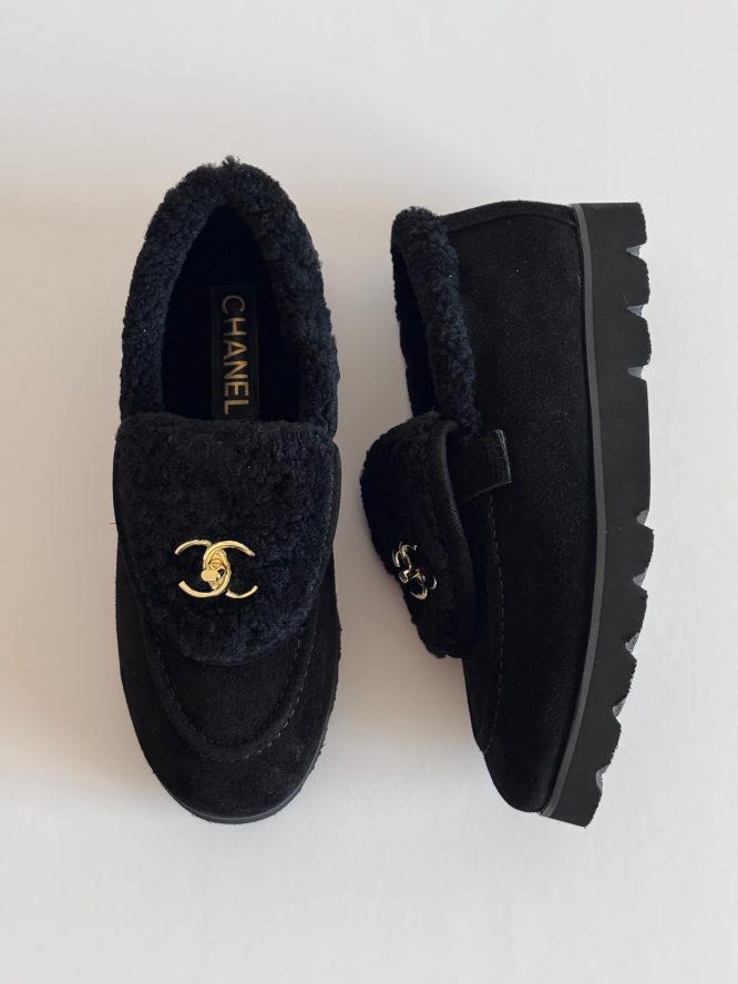 CHANEL- SHOES MOCCASINS LOAFER FLATS- CC LOGO