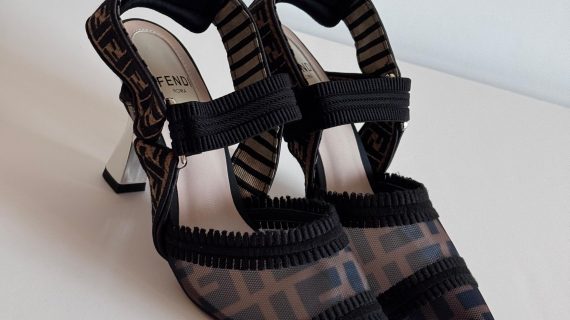 FENDI COLIBRI AND LEATHER FENDI LOGO / SLINGBACK HEEL