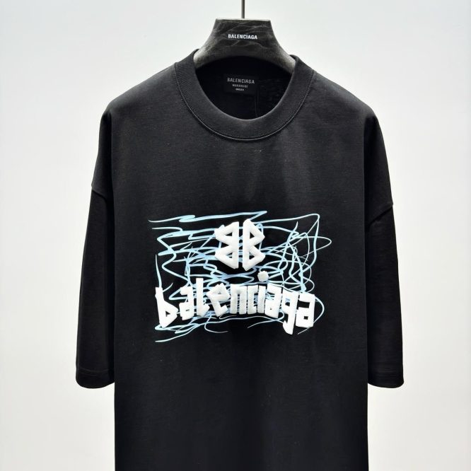 BALENCIAGA- LOGO PRINT LNY COTTON-T-SHIRT