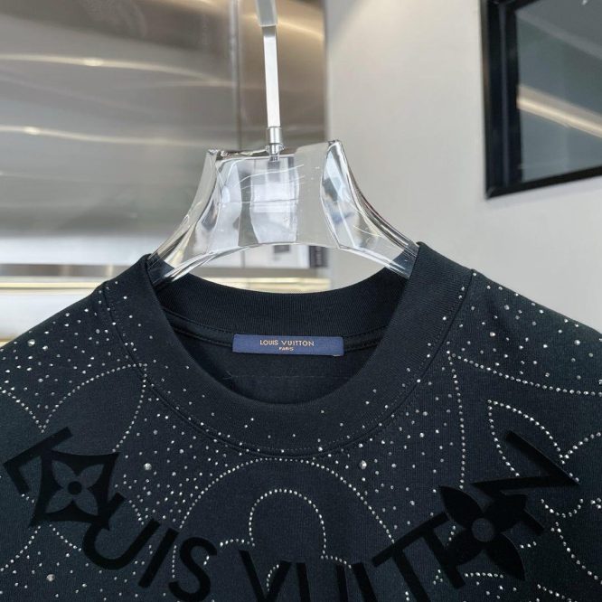 LOUIS VUITTON-RHINESTONE- T-SHIRT FOR MEN- ROUND NECK- SHORT SLEEVES