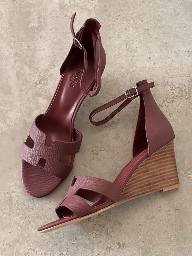 HERMES- BURGUNDY LEATHER LEGEND WEDGE-SANDALS