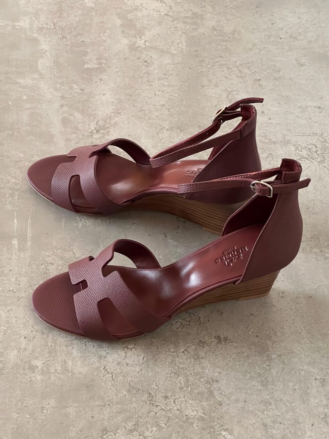 HERMES- BURGUNDY LEATHER LEGEND WEDGE-SANDALS