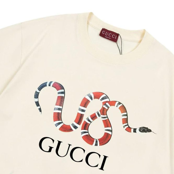 GUCCI- T-SHIRT