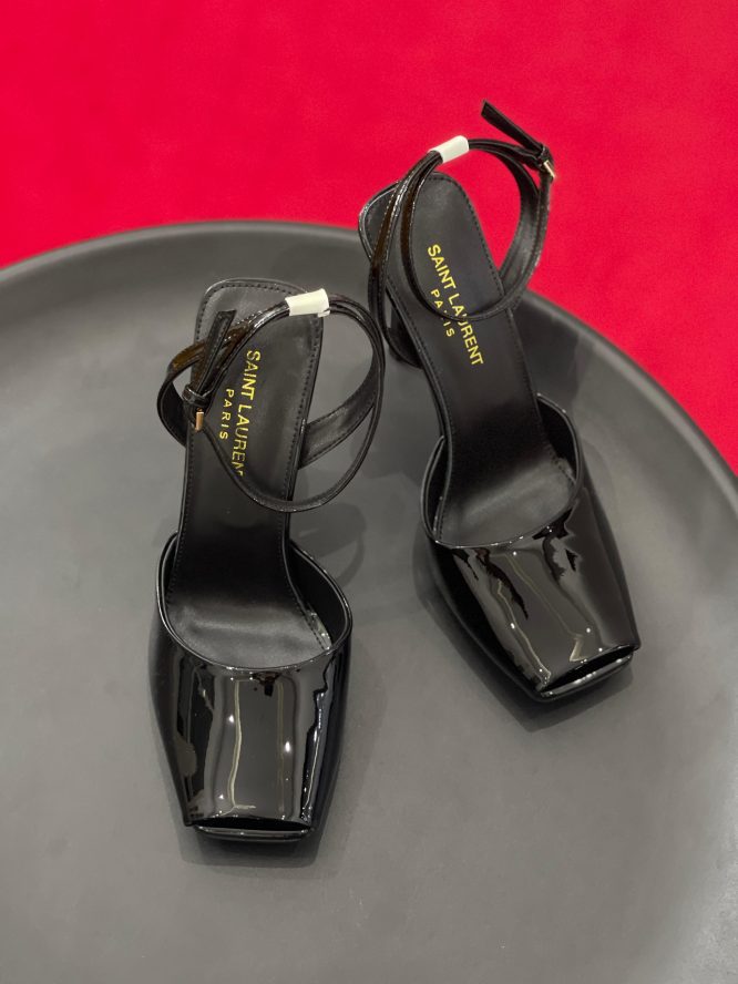 SAINT LAURENT- PATENT LEATHER- SANDALS-WOMEN