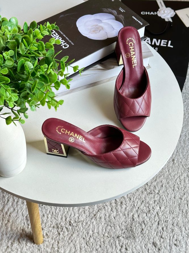 CHANEL- LEATHER MULES CLOGS