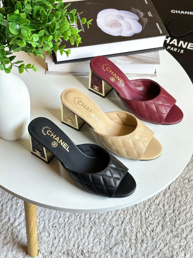 CHANEL- LEATHER MULES CLOGS