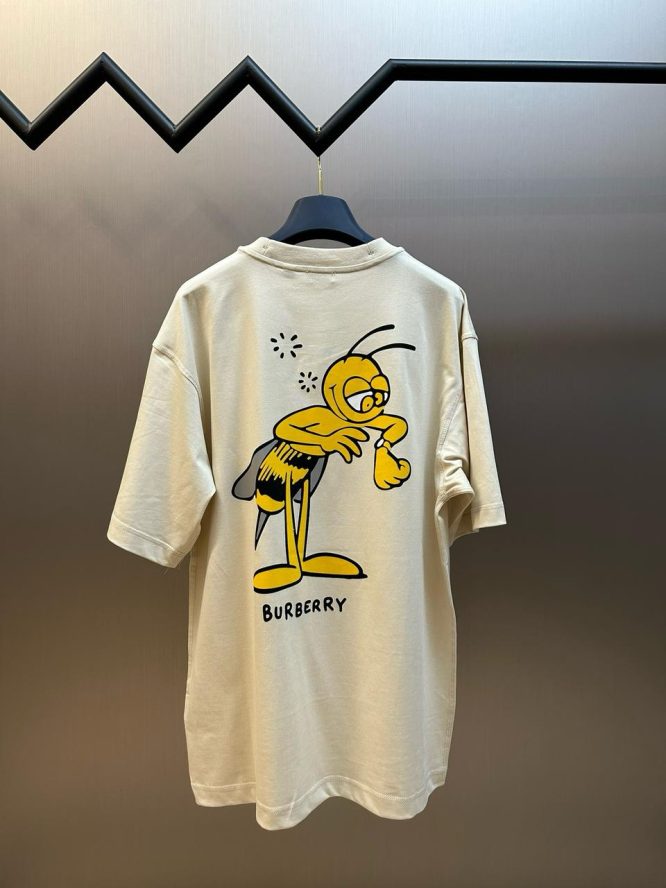 BURBERRY-T-SHIRT