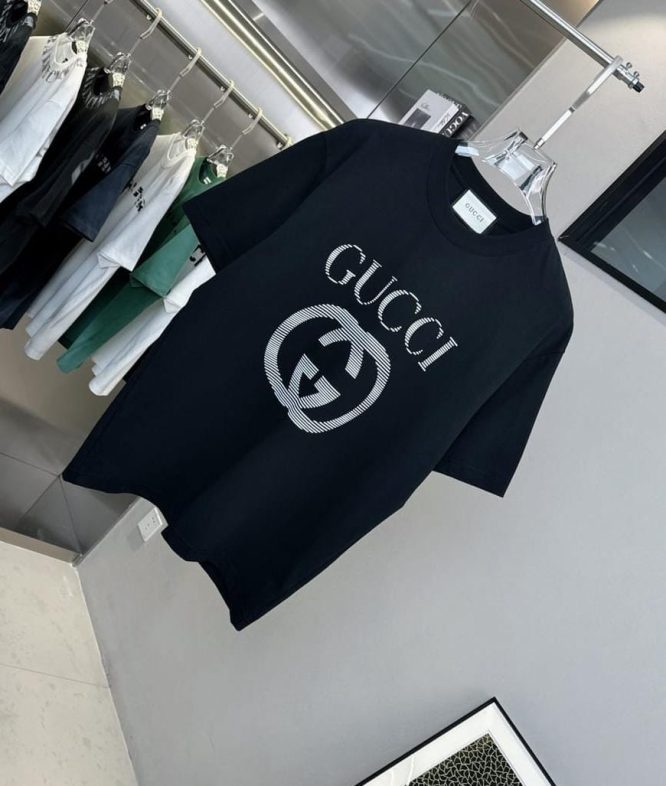 GUCCI T-SHIRT- GG MONOGRAM LOGO