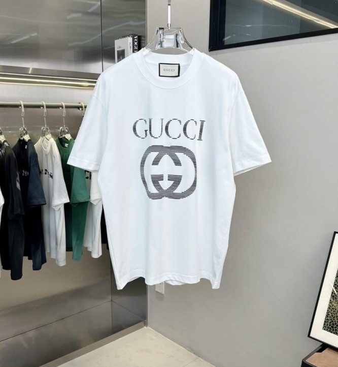 GUCCI T-SHIRT- GG MONOGRAM LOGO