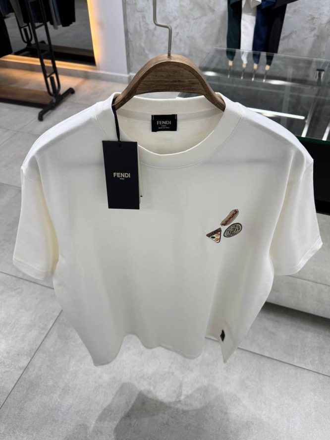 Fendi T shirt