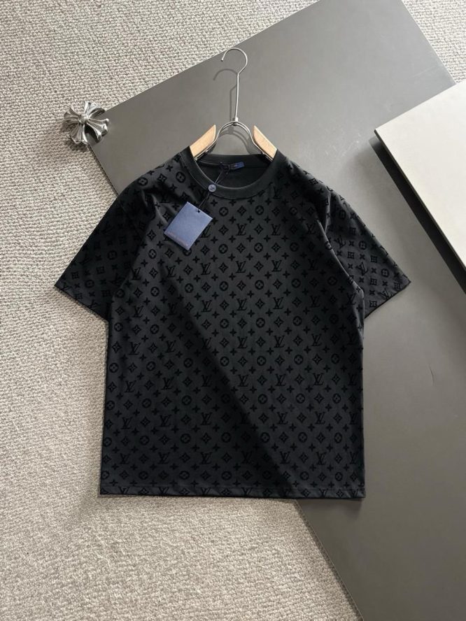 LOUIS VUITTON T-SHIRT