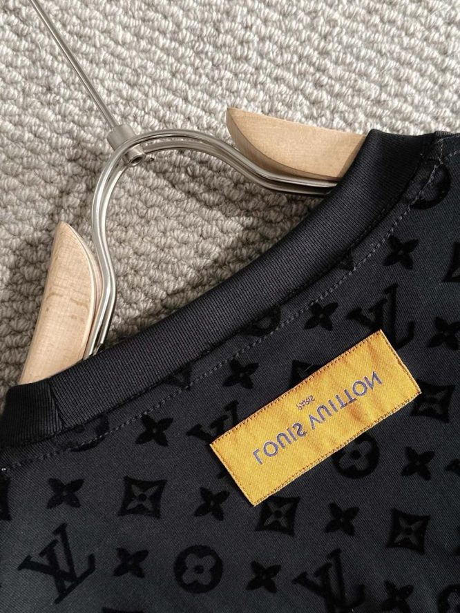 LOUIS VUITTON T-SHIRT