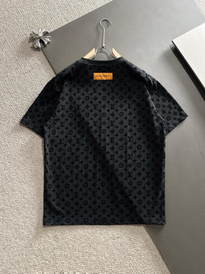 LOUIS VUITTON T-SHIRT