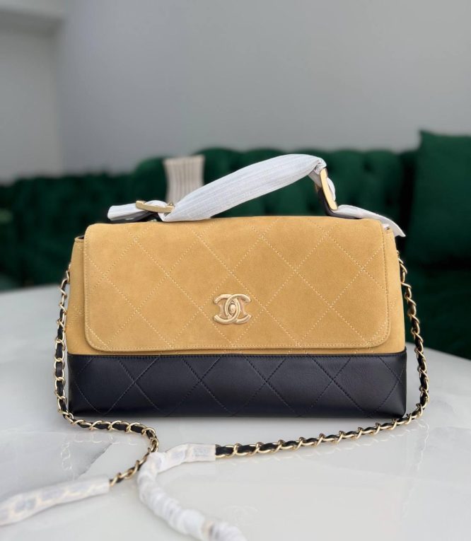 CHANEL HAND BAG