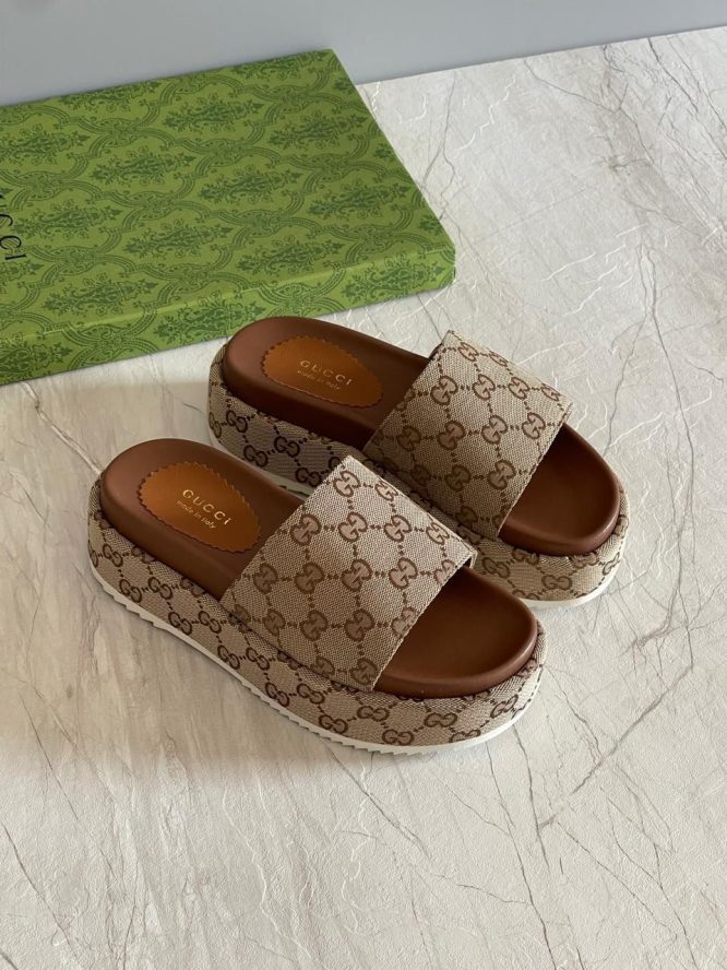 Gucci Platform Sandals‏