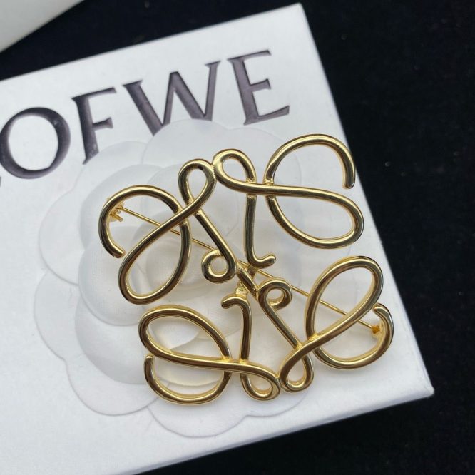 LOEWE BROOCH