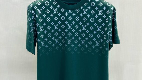 LOUIS VUITTON T-SHIRT
