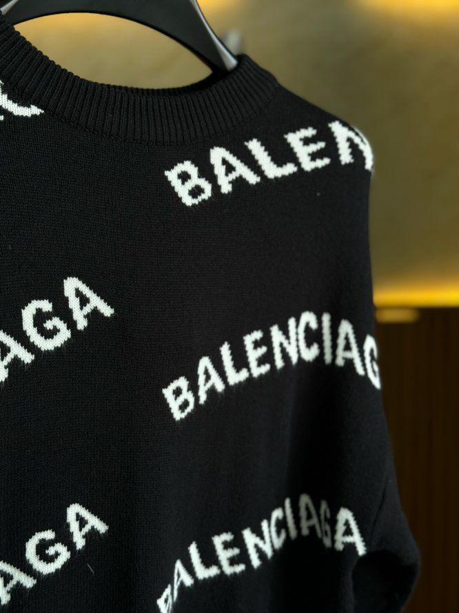 BALENCIGA SWEATER