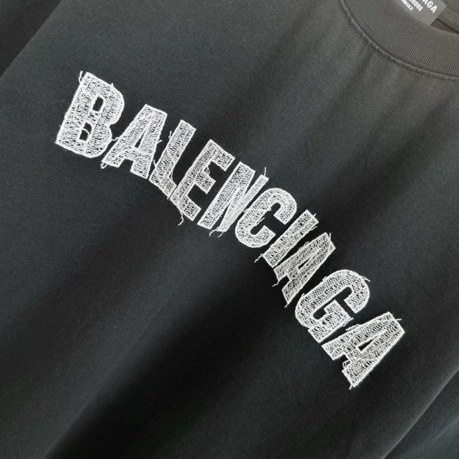 BALENCIAGA T-SHIRT