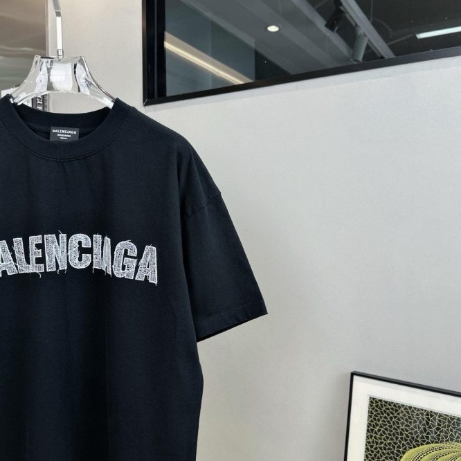 BALENCIAGA T-SHIRT