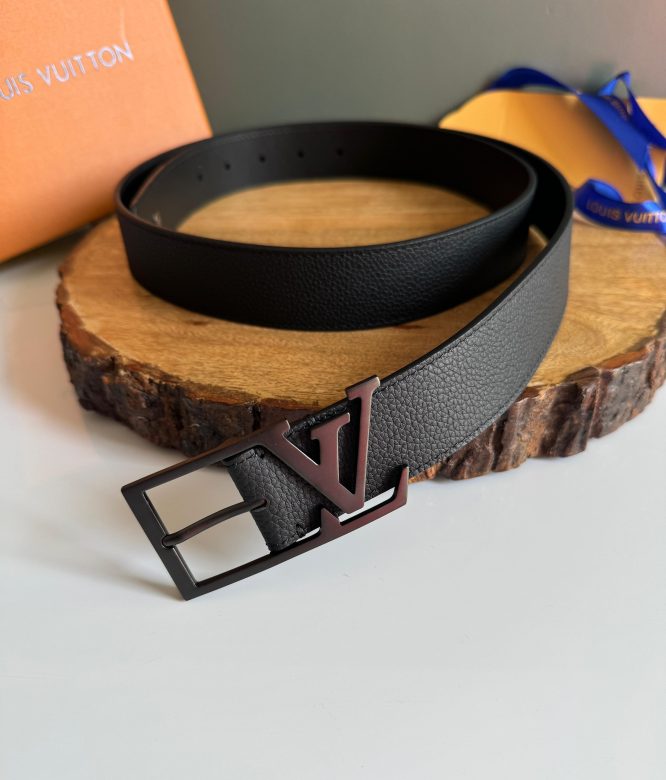 LOUIS VUITTON-BELT-MEN