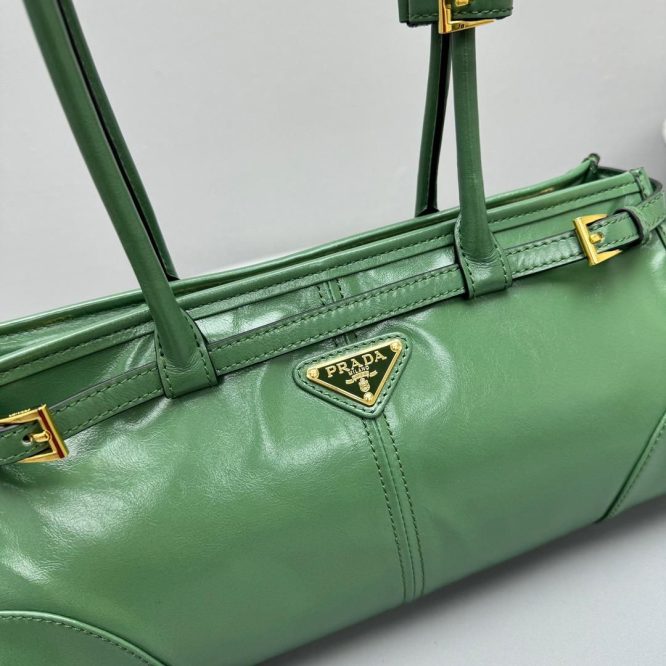 PRADA- LEATHER BAG- WOMAN