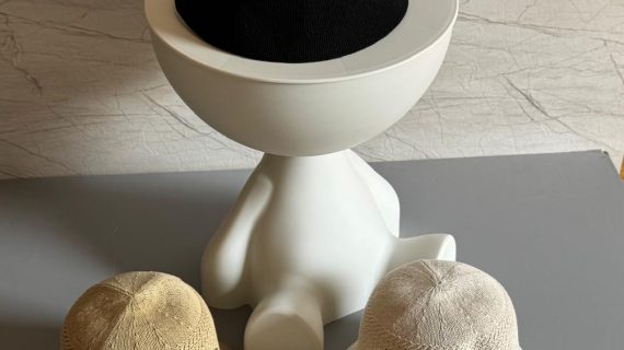 LOUIS VUITTON-HAT-WOMEN