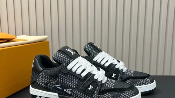 LOUIS VUITTON-TRAINER-MEN