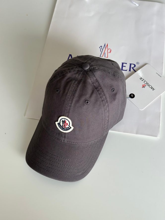 MONCLER-CAP