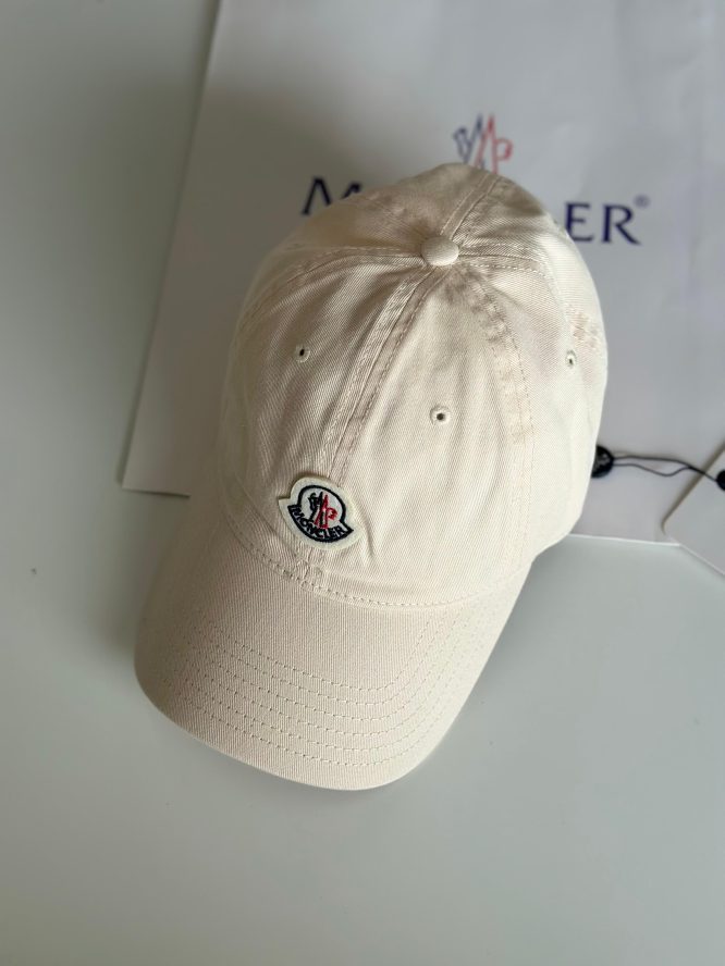 MONCLER-CAP